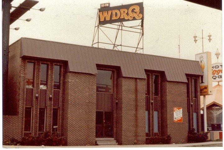 WDRQ on 8 Mile & Greenfield