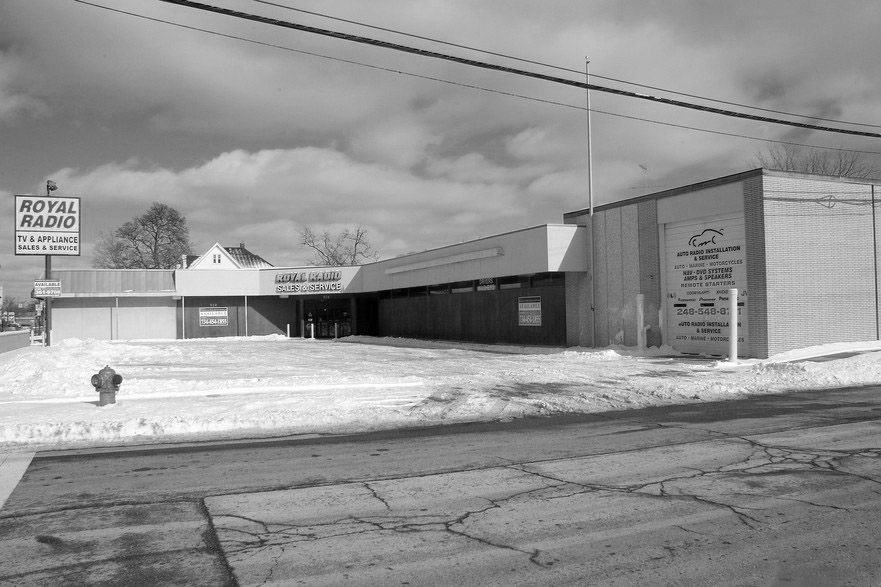 Royal Radio. The vacant building today, that was formerly Royal Radio on Main in Royal Oak, Michigan.
